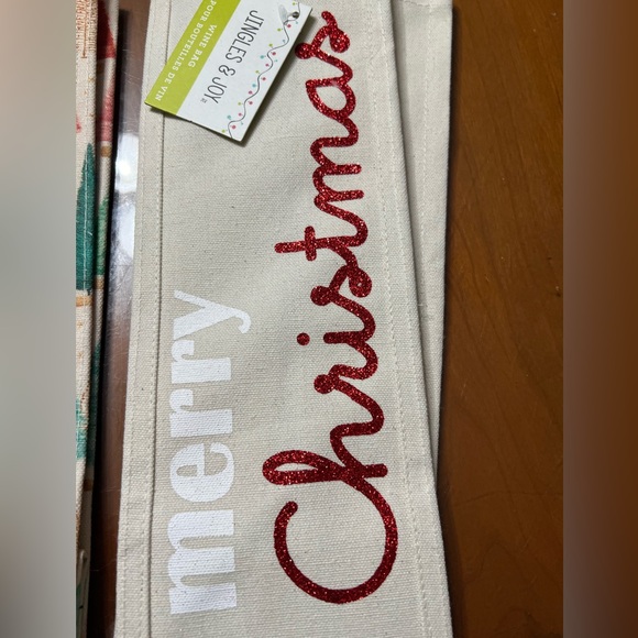 NWT-2 Bottle Canvas Christmas Gift Bags - Picture 3 of 3